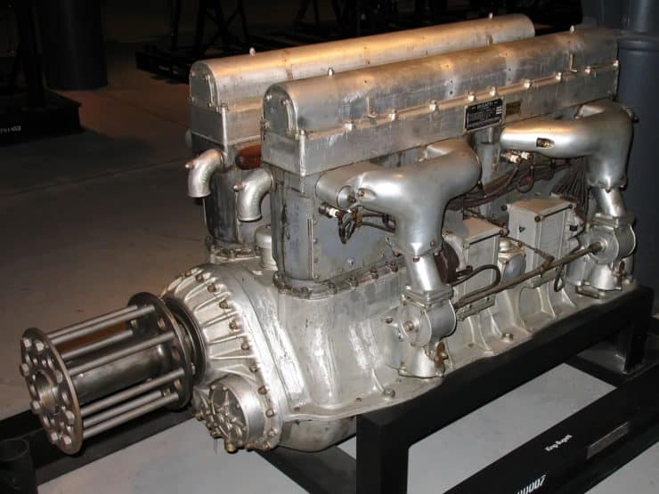 U-образный двигатель