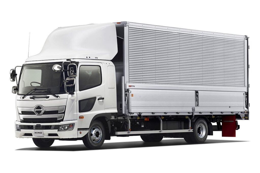 Категория С1: Средние грузовики (от 3,5 до 7,5 тонн)