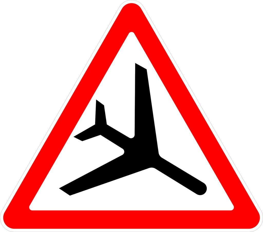 Предупреждающие дорожные знаки Низколетящие самолёты
