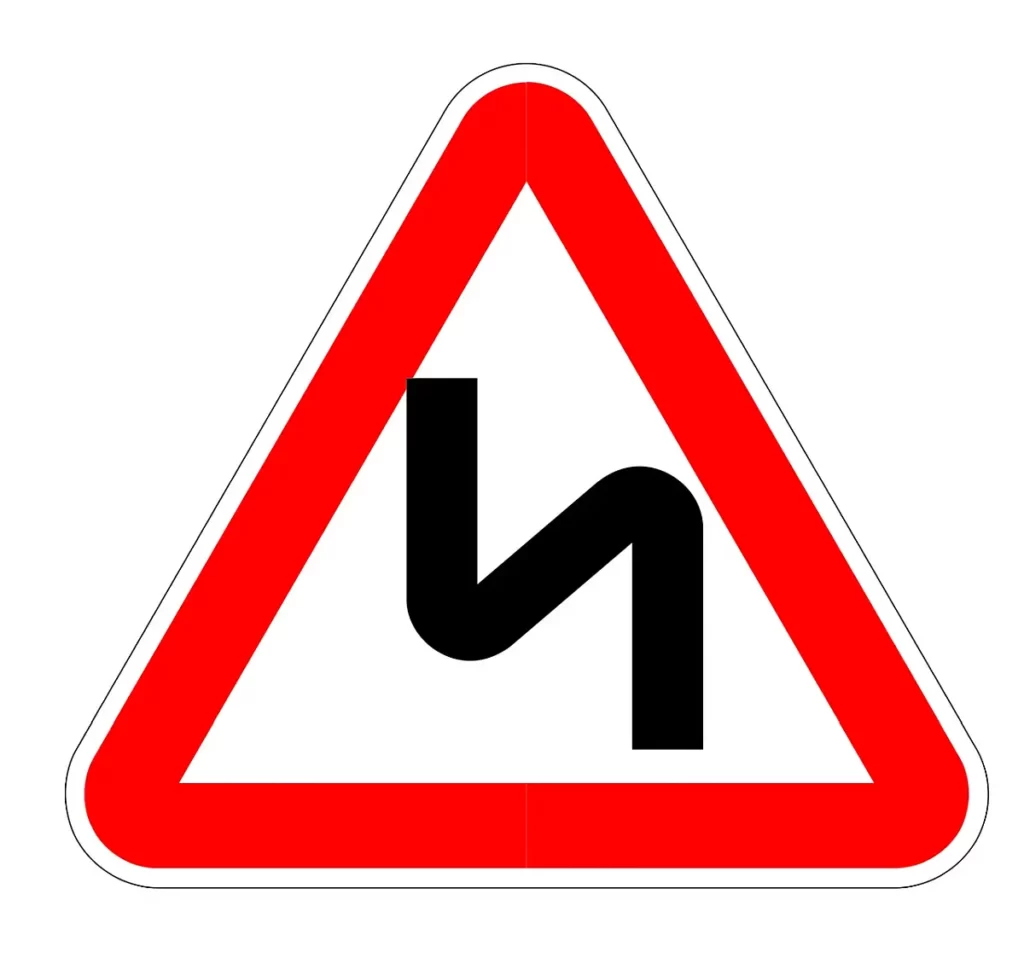 Предупреждающие дорожные знаки Опасные повороты с первым поворотом в левую сторону